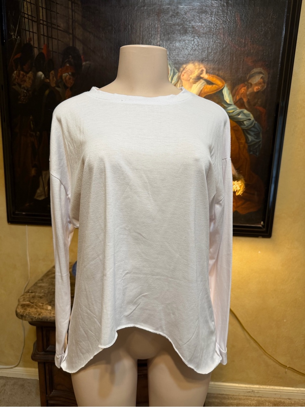 Women's White Long-Sleeve Crewneck Top